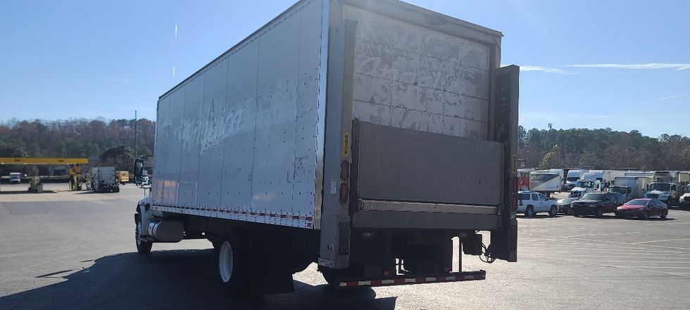 Medium Duty Box Truck-Light and Medium Duty Trucks-International-2019-4300-Atlanta-GA-293,881\n\t\tmiles-$ 29,000 - Image 6