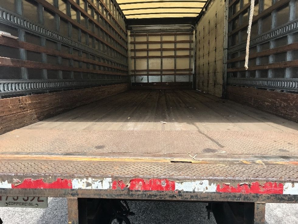 Medium Duty Box Truck-Light and Medium Duty Trucks-International-2019-4300-Auburn-MA-285,855\n\t\tmiles-$ 23,250 - Image 10
