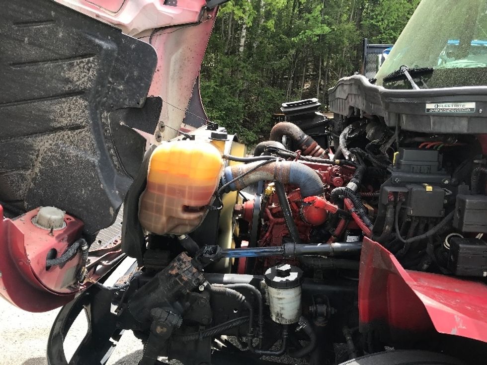 Medium Duty Box Truck-Light and Medium Duty Trucks-International-2019-4300-Auburn-MA-285,855\n\t\tmiles-$ 23,250 - Image 24