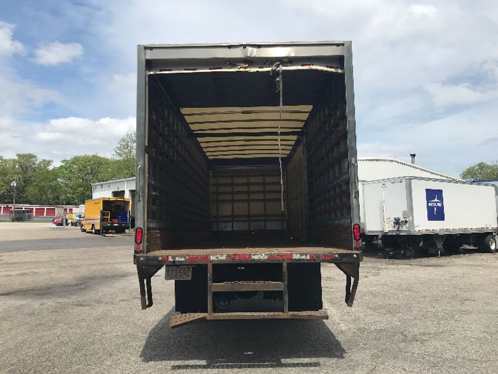Medium Duty Box Truck-Light and Medium Duty Trucks-International-2019-4300-Auburn-MA-285,855\n\t\tmiles-$ 23,250 - Image 8