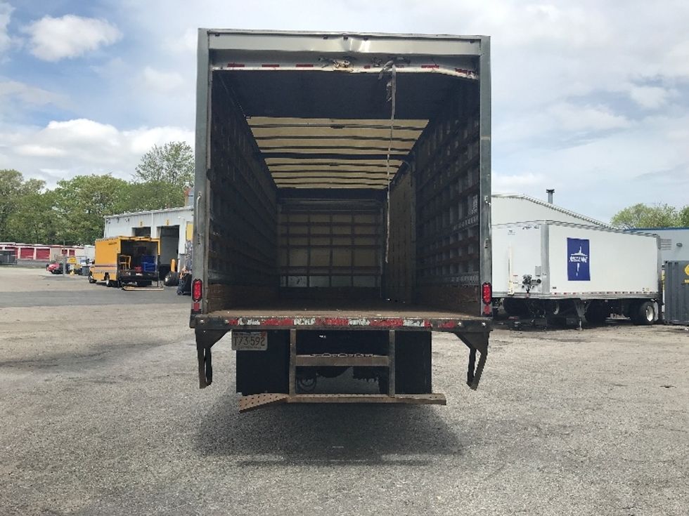 Medium Duty Box Truck-Light and Medium Duty Trucks-International-2019-4300-Auburn-MA-285,855\n\t\tmiles-$ 23,250 - Image 9