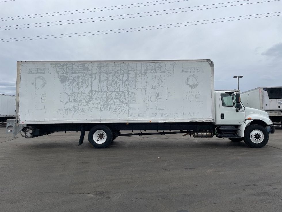 Medium Duty Box Truck-Light and Medium Duty Trucks-International-2019-4300-Aurora-CO-126,364\n\t\tmiles-$ 57,000 - Image 15