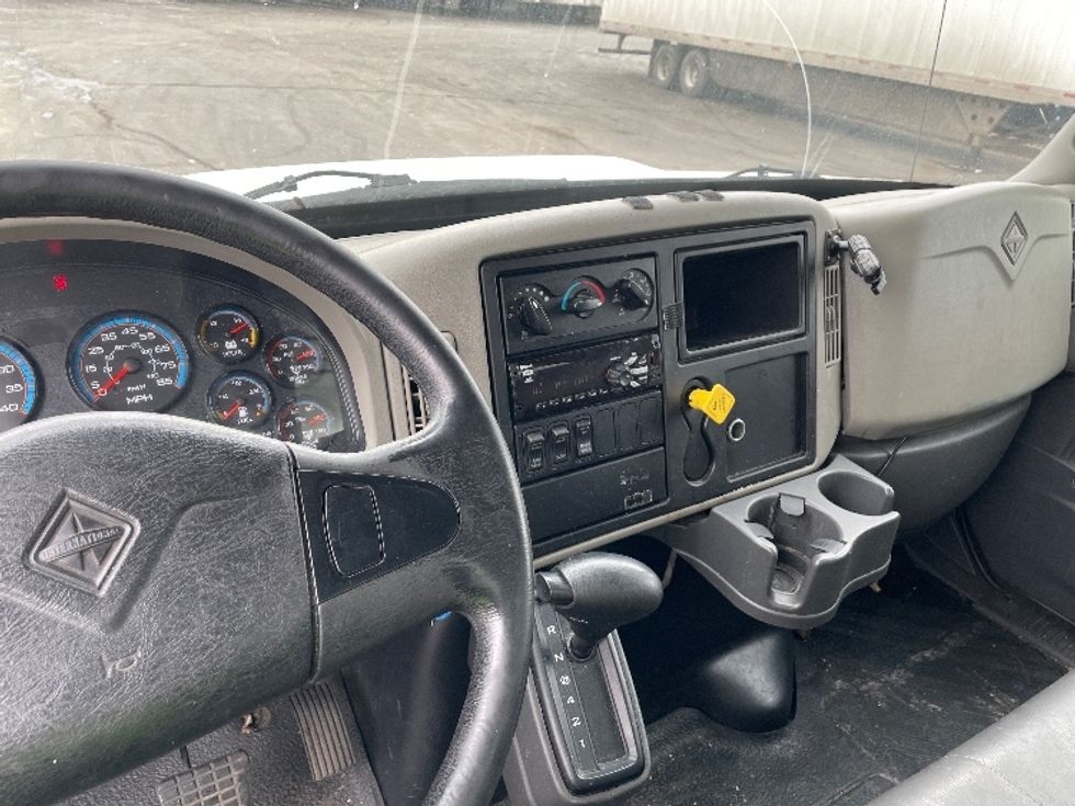 Medium Duty Box Truck-Light and Medium Duty Trucks-International-2019-4300-Aurora-CO-126,364\n\t\tmiles-$ 57,000 - Image 18
