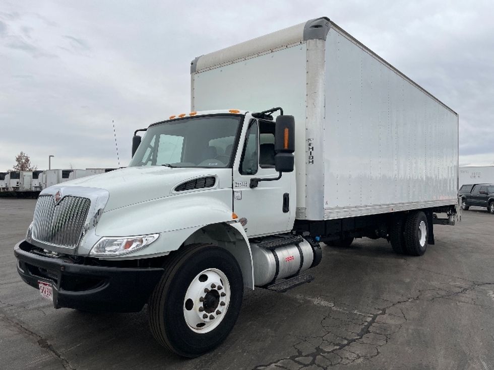 Medium Duty Box Truck-Light and Medium Duty Trucks-International-2019-4300-Aurora-CO-126,364\n\t\tmiles-$ 57,000 - Image 3