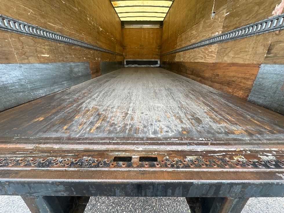 Medium Duty Box Truck-Light and Medium Duty Trucks-International-2019-4300-Battle Creek-MI-115,070\n\t\tmiles-$ 44,000 - Image 10