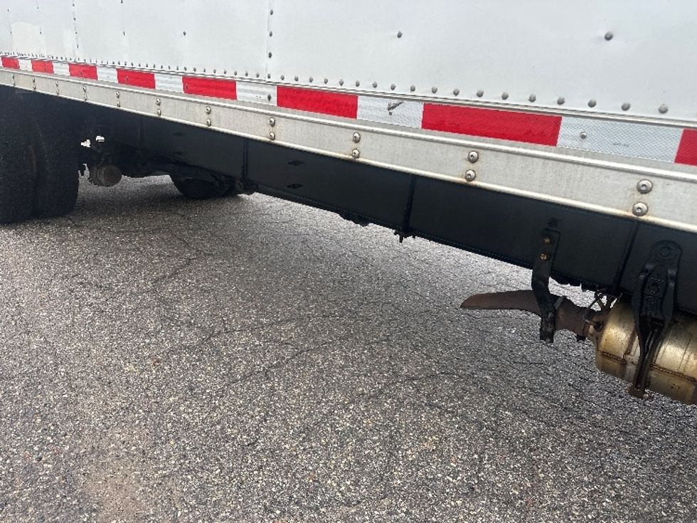Medium Duty Box Truck-Light and Medium Duty Trucks-International-2019-4300-Battle Creek-MI-115,070\n\t\tmiles-$ 44,000 - Image 14