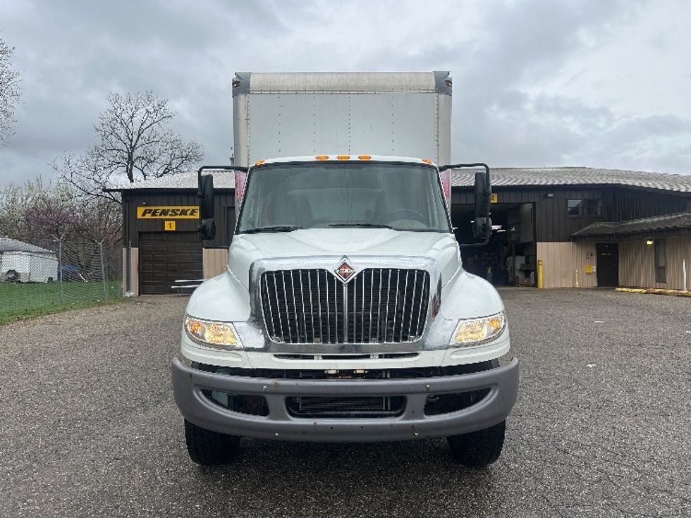 Medium Duty Box Truck-Light and Medium Duty Trucks-International-2019-4300-Battle Creek-MI-115,070\n\t\tmiles-$ 44,000 - Image 2