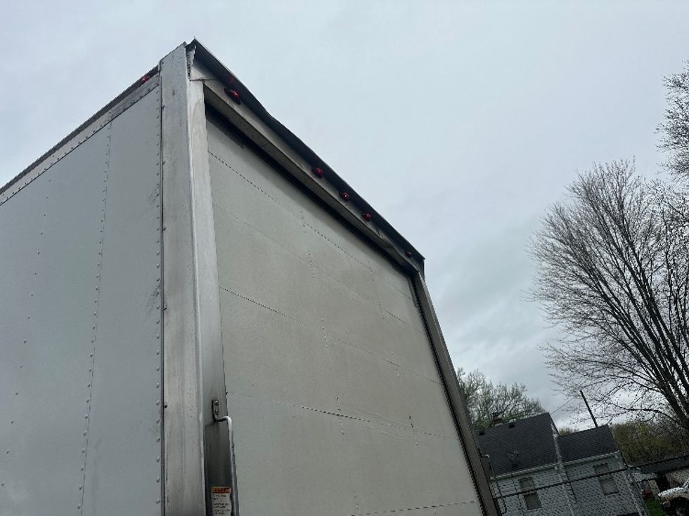 Medium Duty Box Truck-Light and Medium Duty Trucks-International-2019-4300-Battle Creek-MI-115,070\n\t\tmiles-$ 44,000 - Image 26