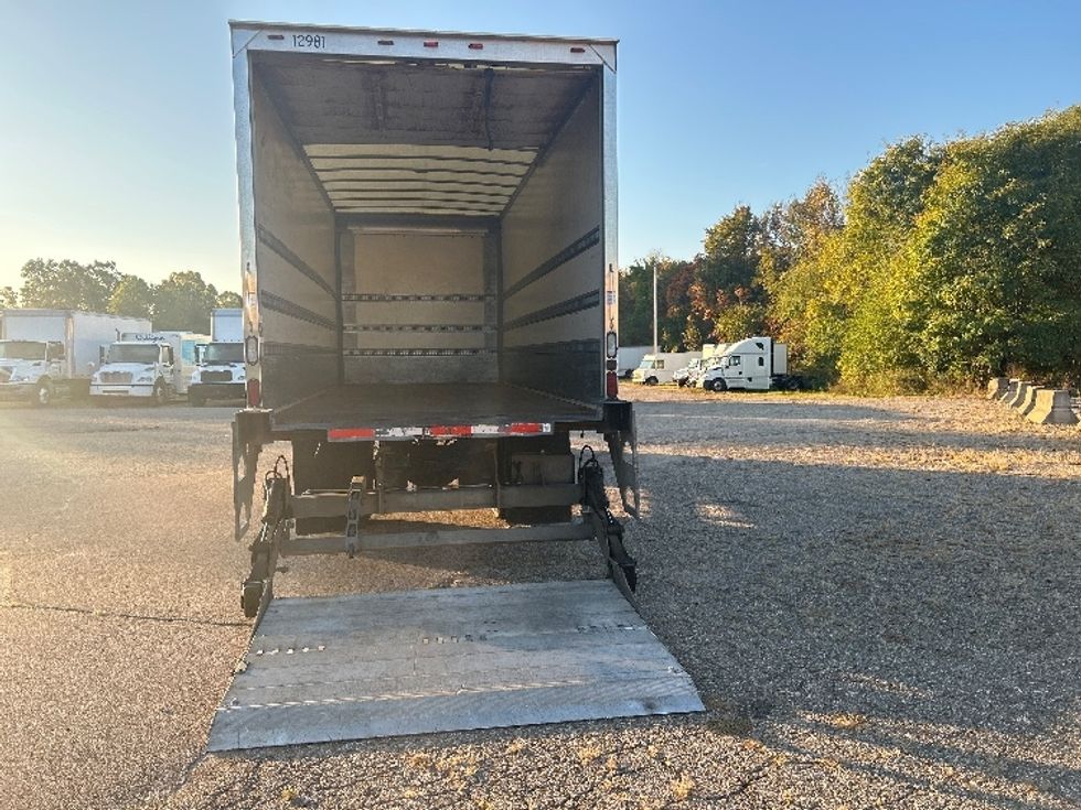 Medium Duty Box Truck-Light and Medium Duty Trucks-International-2019-4300-Battle Creek-MI-299,967\n\t\tmiles-$ 20,000 - Image 8