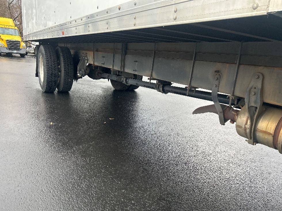 Medium Duty Box Truck-Light and Medium Duty Trucks-International-2019-4300-Bensalem-PA-189,752\n\t\tmiles-$ 37,750 - Image 14