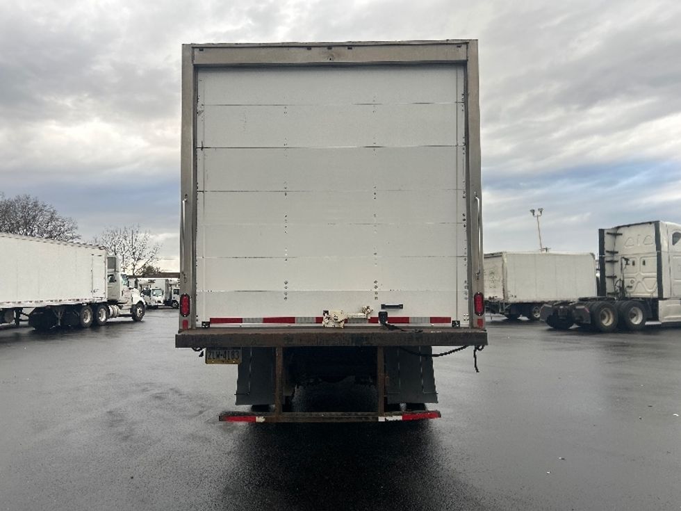 Medium Duty Box Truck-Light and Medium Duty Trucks-International-2019-4300-Bensalem-PA-189,752\n\t\tmiles-$ 37,750 - Image 7