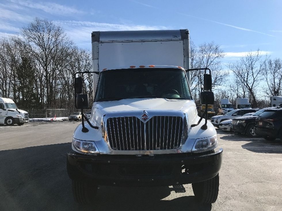 Medium Duty Box Truck-Light and Medium Duty Trucks-International-2019-4300-Bensalem-PA-200,149\n\t\tmiles-$ 40,000 - Image 2