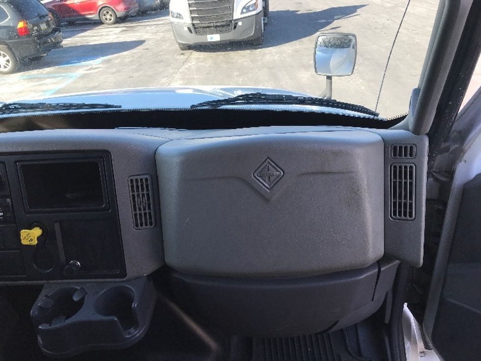 Medium Duty Box Truck-Light and Medium Duty Trucks-International-2019-4300-Bensalem-PA-200,149\n\t\tmiles-$ 40,000 - Image 21