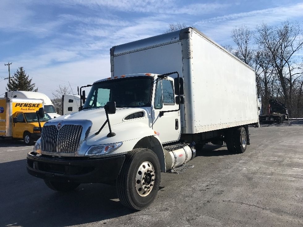 Medium Duty Box Truck-Light and Medium Duty Trucks-International-2019-4300-Bensalem-PA-200,149\n\t\tmiles-$ 40,000 - Image 3