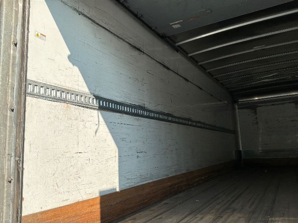 Medium Duty Box Truck-Light and Medium Duty Trucks-International-2019-4300-Bensalem-PA-210,630\n\t\tmiles-$ 49,500 - Image 11