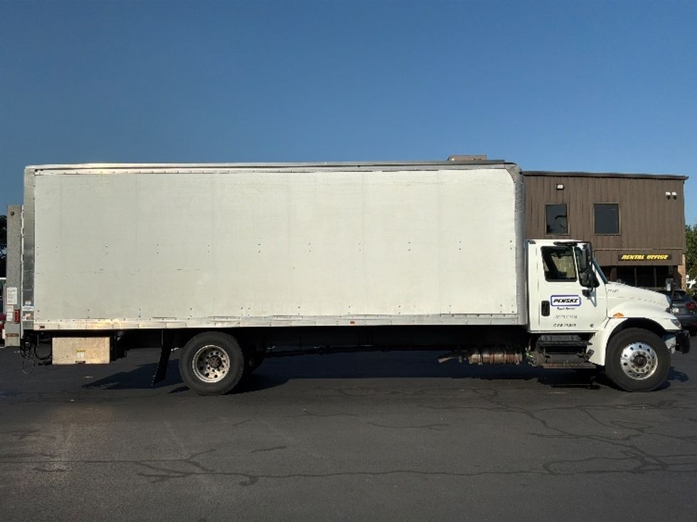 Medium Duty Box Truck-Light and Medium Duty Trucks-International-2019-4300-Bensalem-PA-210,630\n\t\tmiles-$ 49,500 - Image 15