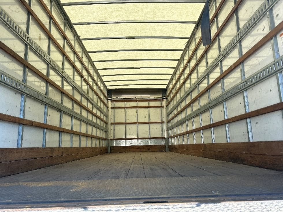 Medium Duty Box Truck-Light and Medium Duty Trucks-International-2019-4300-Birmingham-AL-161,236\n\t\tmiles-$ 54,250 - Image 8