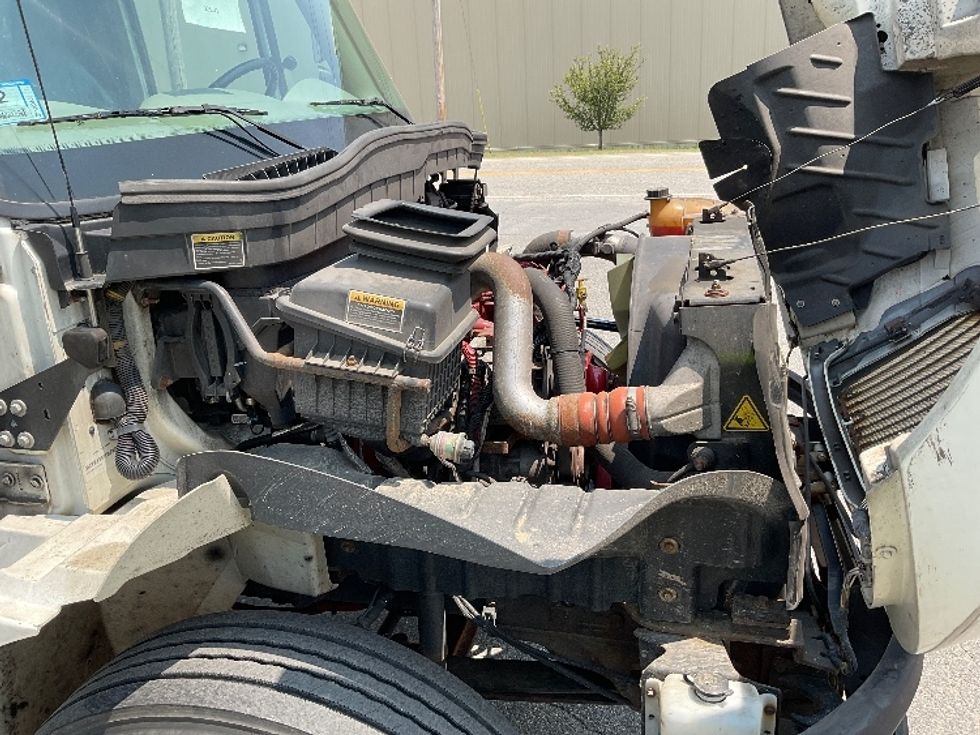 Medium Duty Box Truck-Light and Medium Duty Trucks-International-2019-4300-Braintree-MA-256,148\n\t\tmiles-$ 30,500 - Image 23