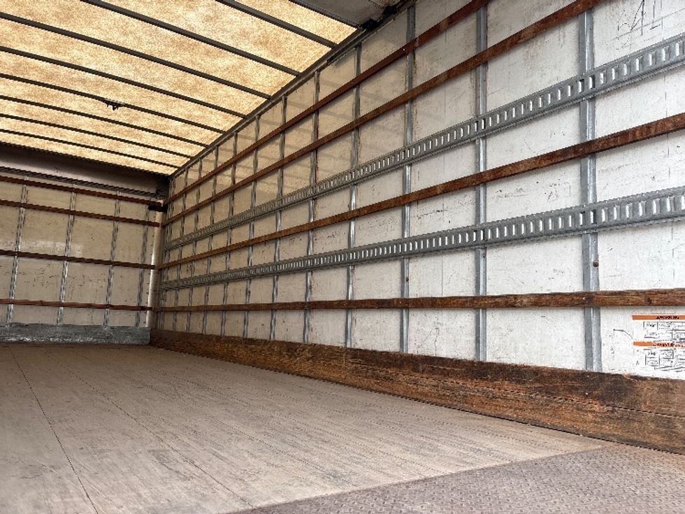 Medium Duty Box Truck-Light and Medium Duty Trucks-International-2019-4300-Brampton-ON-300,895\n\t\tkm-$ 41,000 - Image 12