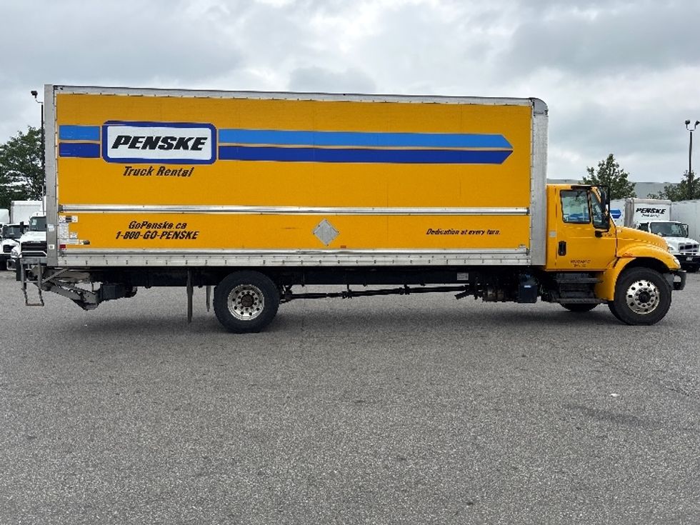 Medium Duty Box Truck-Light and Medium Duty Trucks-International-2019-4300-Brampton-ON-300,895\n\t\tkm-$ 41,000 - Image 15