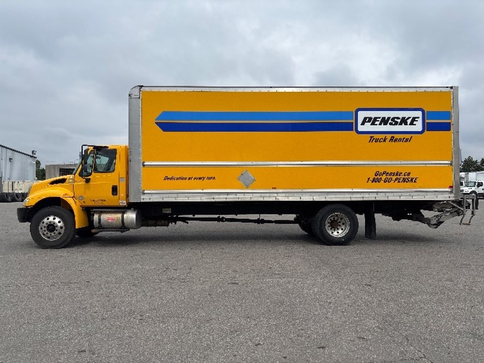 Medium Duty Box Truck-Light and Medium Duty Trucks-International-2019-4300-Brampton-ON-300,895\n\t\tkm-$ 41,000 - Image 4