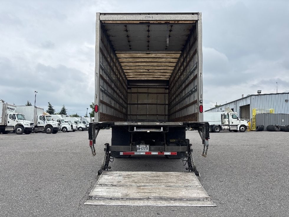 Medium Duty Box Truck-Light and Medium Duty Trucks-International-2019-4300-Brampton-ON-300,895\n\t\tkm-$ 41,000 - Image 9