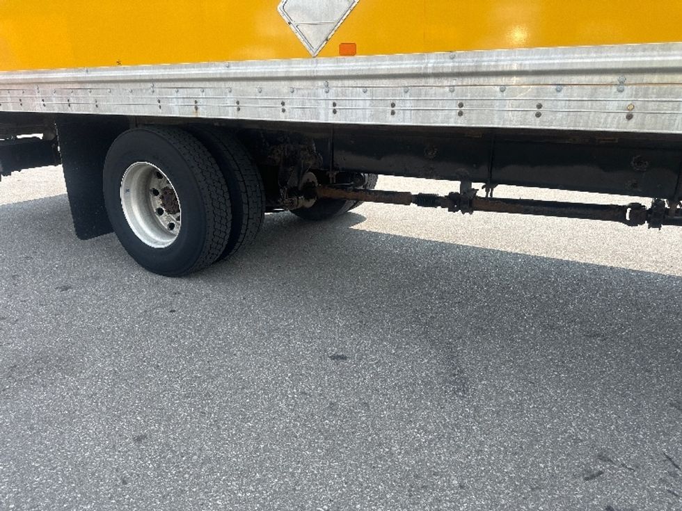 Medium Duty Box Truck-Light and Medium Duty Trucks-International-2019-4300-Brampton-ON-304,076\n\t\tkm-$ 51,500 - Image 14