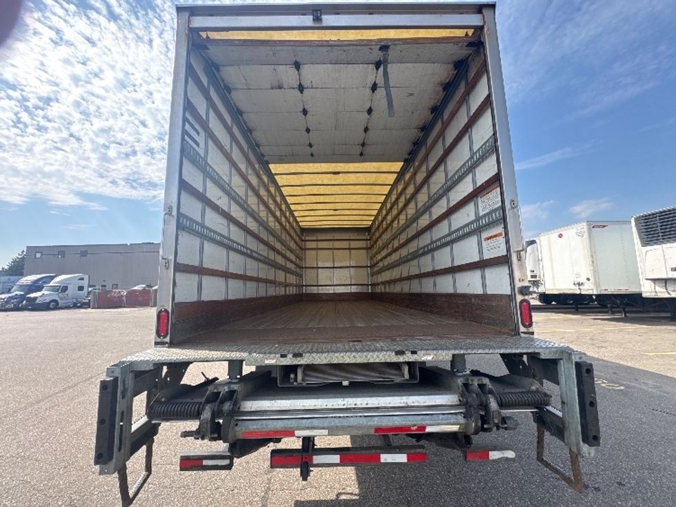 Medium Duty Box Truck-Light and Medium Duty Trucks-International-2019-4300-Brooklyn Park-MN-110,859\n\t\tmiles-$ 50,250 - Image 8