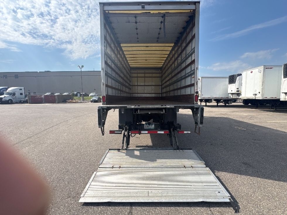 Medium Duty Box Truck-Light and Medium Duty Trucks-International-2019-4300-Brooklyn Park-MN-110,859\n\t\tmiles-$ 50,250 - Image 9