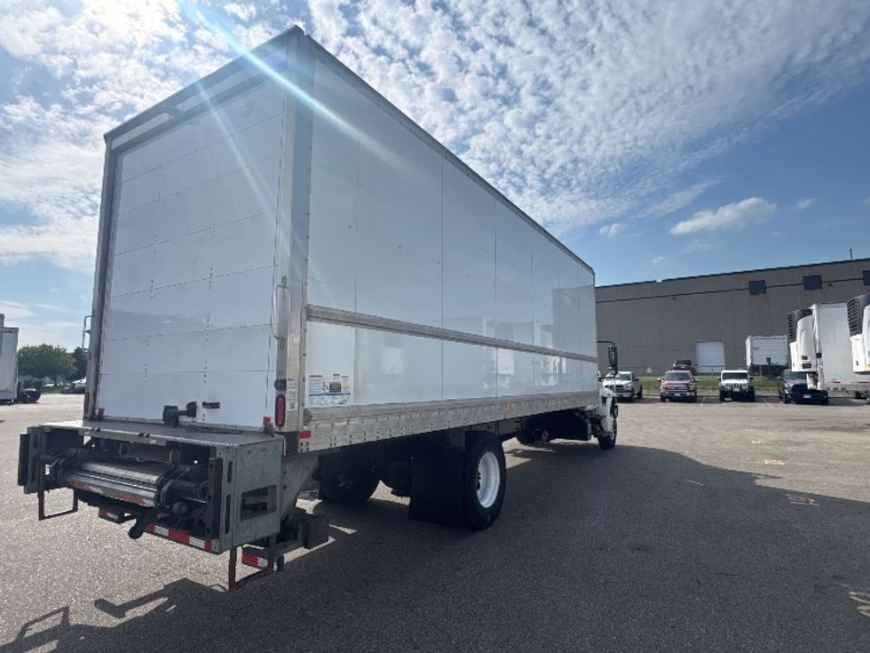 Medium Duty Box Truck-Light and Medium Duty Trucks-International-2019-4300-Brooklyn Park-MN-110,859\n\t\tmiles-$ 50,250 - Image 13