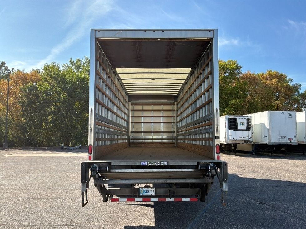 Medium Duty Box Truck-Light and Medium Duty Trucks-International-2019-4300-Brooklyn Park-MN-223,389\n\t\tmiles-$ 46,500 - Image 8