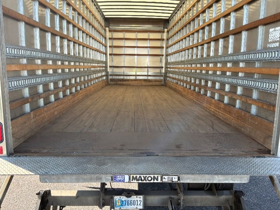 Medium Duty Box Truck-Light and Medium Duty Trucks-International-2019-4300-Brooklyn Park-MN-223,389\n\t\tmiles-$ 46,500 - Image 10