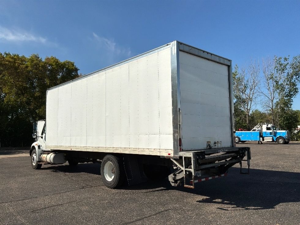 Medium Duty Box Truck-Light and Medium Duty Trucks-International-2019-4300-Brooklyn Park-MN-223,389\n\t\tmiles-$ 46,500 - Image 6