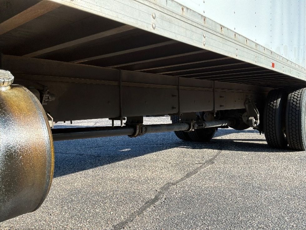 Medium Duty Box Truck-Light and Medium Duty Trucks-International-2019-4300-Brooklyn Park-MN-296,800\n\t\tmiles-$ 36,500 - Image 5