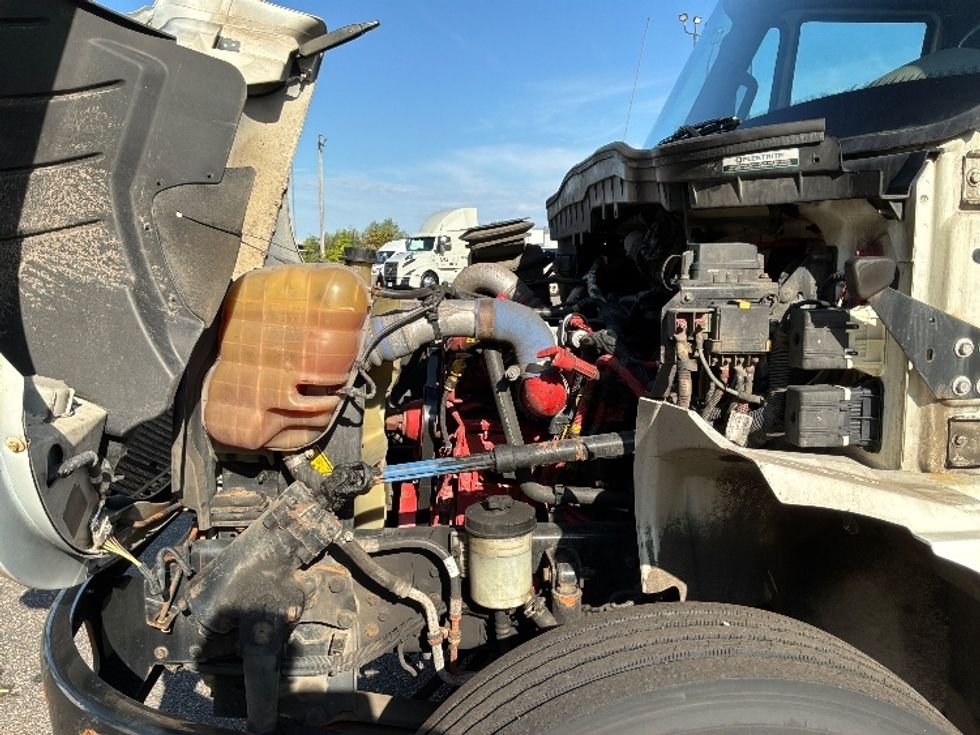 Medium Duty Box Truck-Light and Medium Duty Trucks-International-2019-4300-Brooklyn Park-MN-296,800\n\t\tmiles-$ 36,500 - Image 24