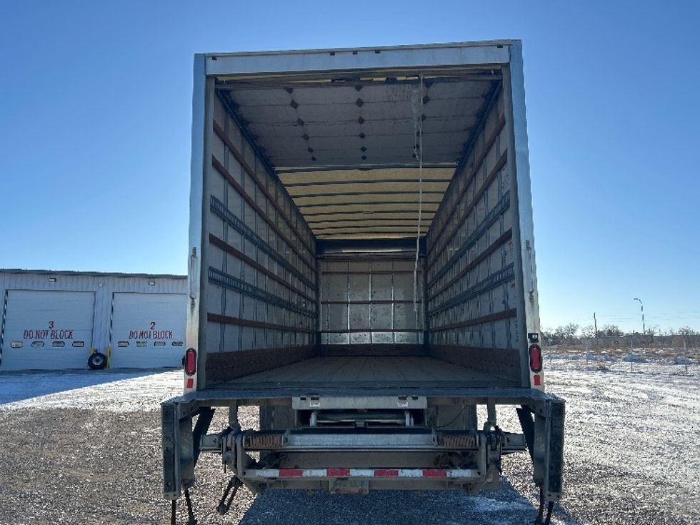 Medium Duty Box Truck-Light and Medium Duty Trucks-International-2019-4300-Brooklyn Park-MN-318,142\n\t\tmiles-$ 21,500 - Image 8