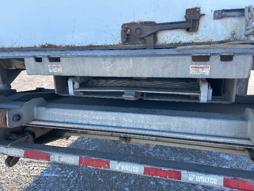 Medium Duty Box Truck-Light and Medium Duty Trucks-International-2019-4300-Brooklyn Park-MN-318,142\n\t\tmiles-$ 21,500 - Image 25