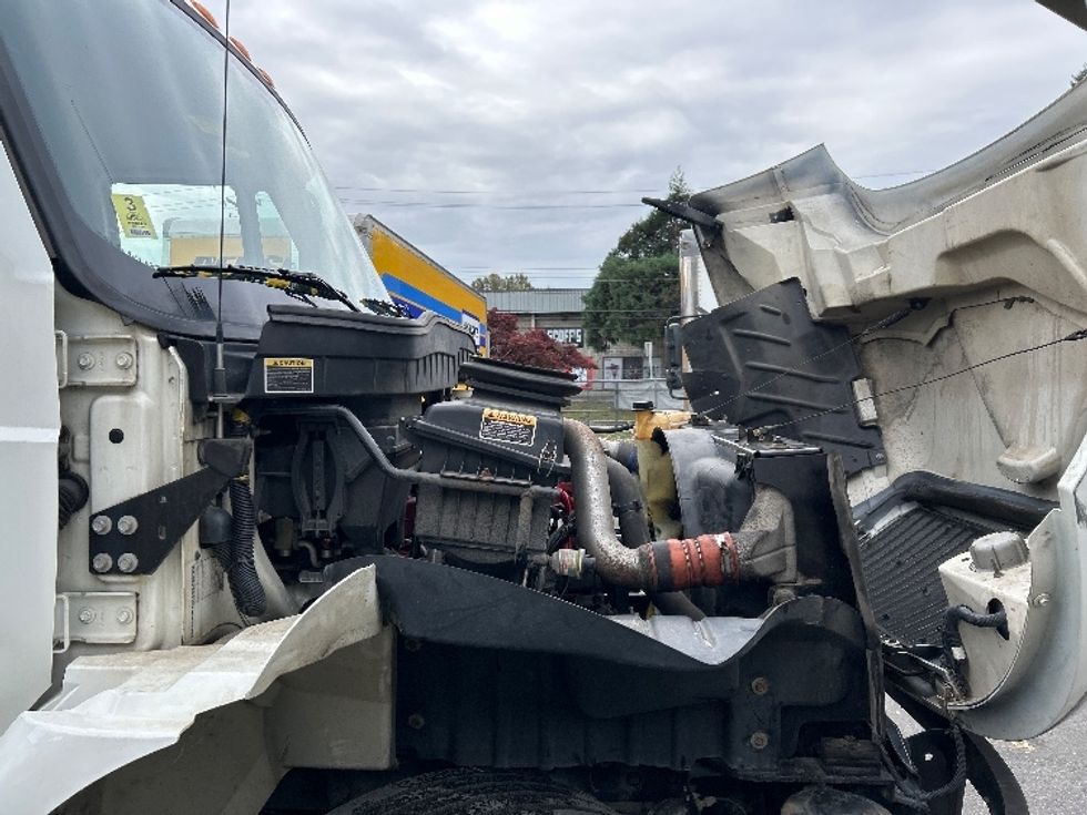 Medium Duty Box Truck-Light and Medium Duty Trucks-International-2019-4300-Burnaby-BC-150,181\n\t\tkm-$ 69,500 - Image 22