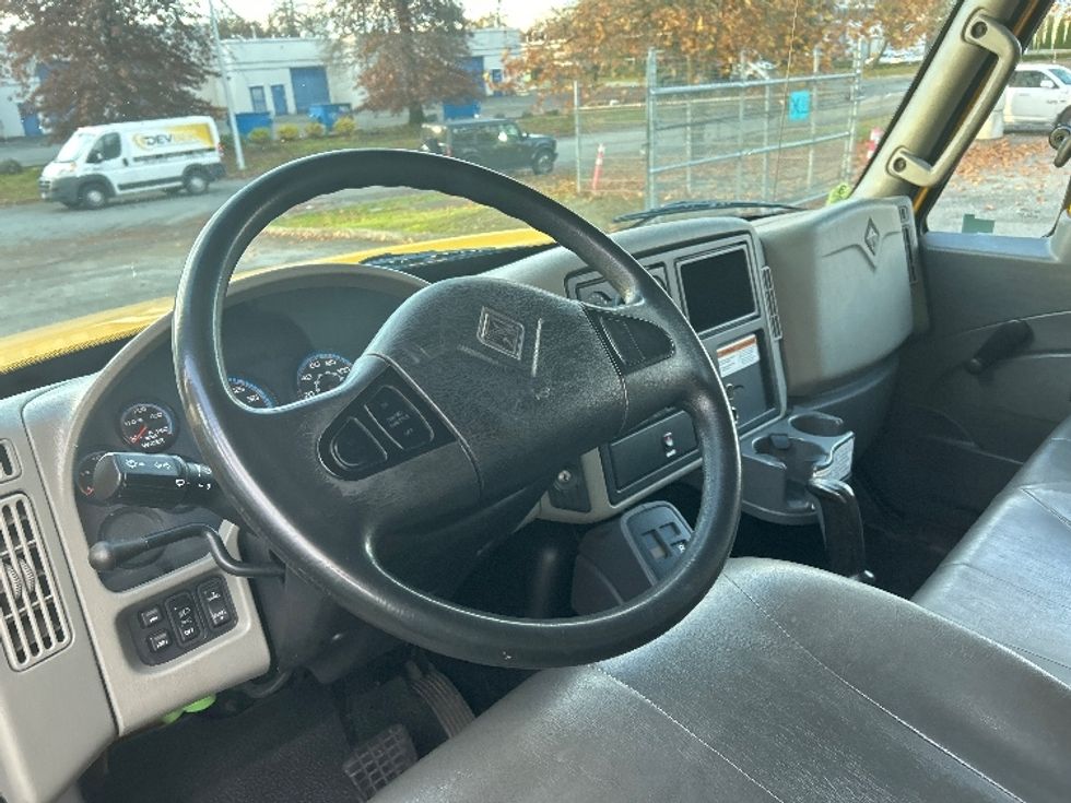 Medium Duty Box Truck-Light and Medium Duty Trucks-International-2019-4300-Burnaby-BC-156,282\n\t\tkm-$ 68,250 - Image 17