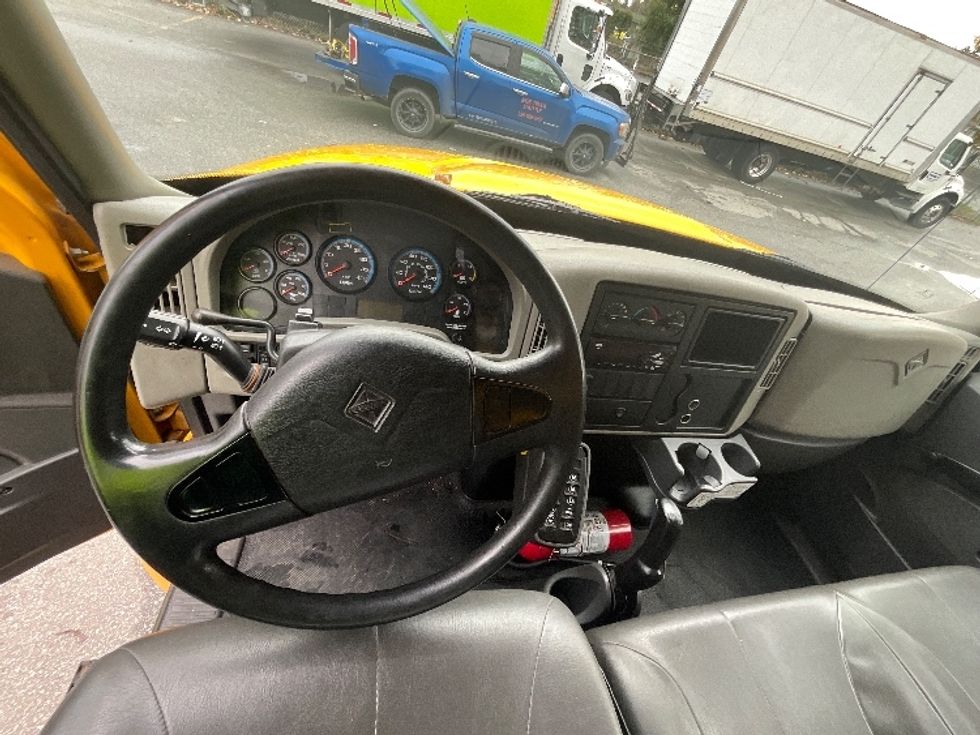 Medium Duty Box Truck-Light and Medium Duty Trucks-International-2019-4300-Burnaby-BC-189,163\n\t\tkm-$ 65,000 - Image 18