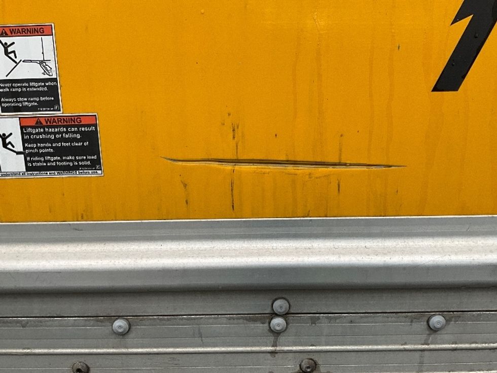 Medium Duty Box Truck-Light and Medium Duty Trucks-International-2019-4300-Burnaby-BC-189,163\n\t\tkm-$ 65,000 - Image 25