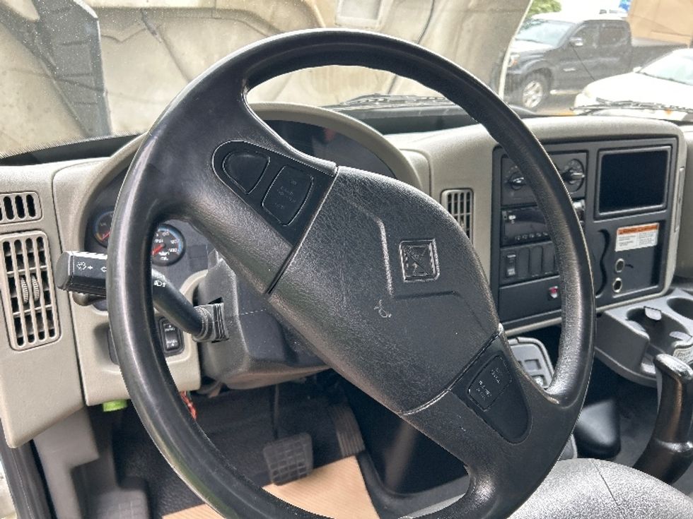 Medium Duty Box Truck-Light and Medium Duty Trucks-International-2019-4300-Burnaby-BC-198,540\n\t\tkm-$ 66,750 - Image 17