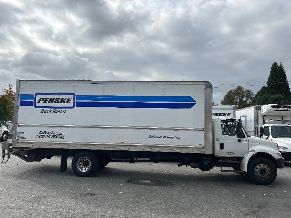 Medium Duty Box Truck-Light and Medium Duty Trucks-International-2019-4300-Burnaby-BC-205,189\n\t\tkm-$ 66,000 - Image 15