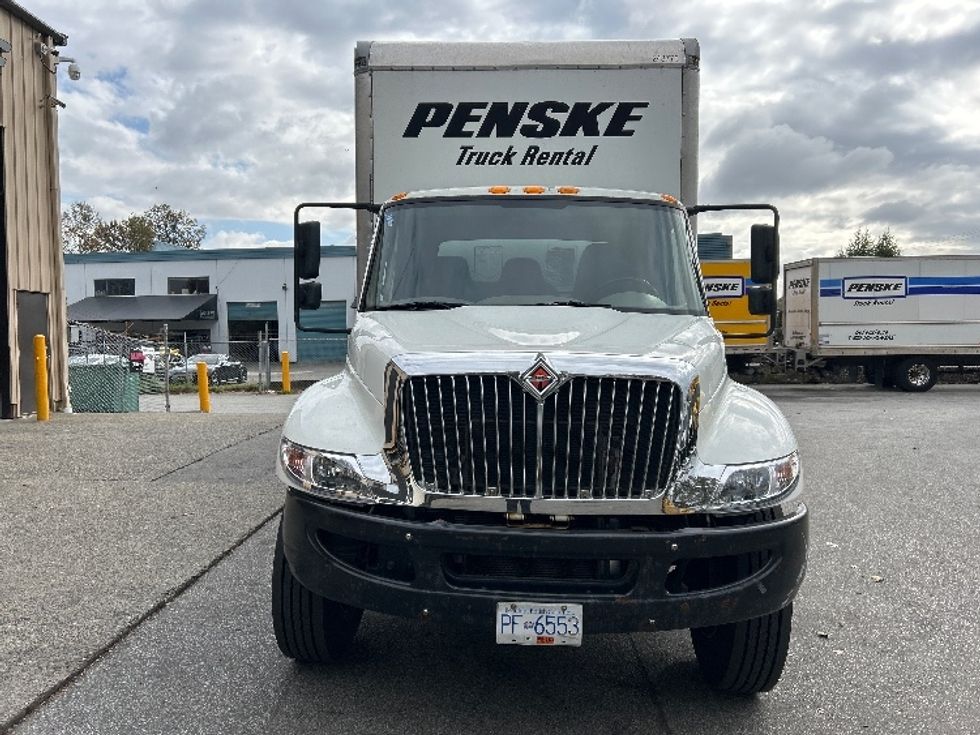 Medium Duty Box Truck-Light and Medium Duty Trucks-International-2019-4300-Burnaby-BC-205,189\n\t\tkm-$ 66,000 - Image 2