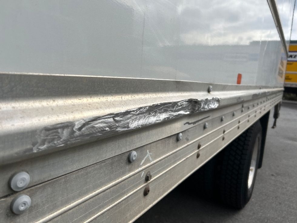 Medium Duty Box Truck-Light and Medium Duty Trucks-International-2019-4300-Burnaby-BC-205,189\n\t\tkm-$ 66,000 - Image 25