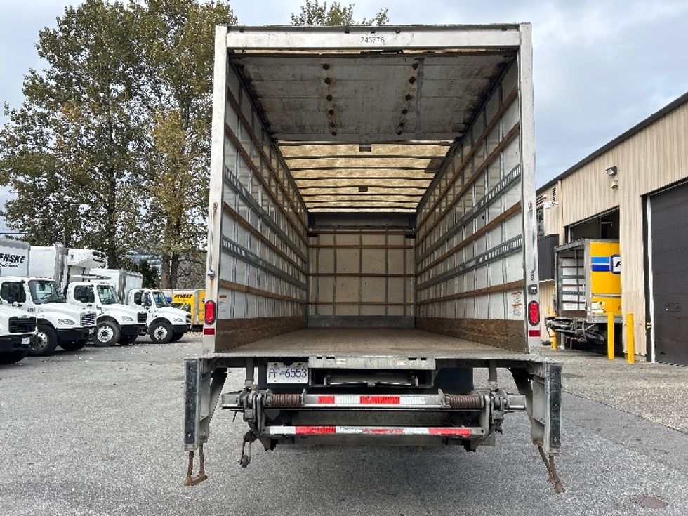 Medium Duty Box Truck-Light and Medium Duty Trucks-International-2019-4300-Burnaby-BC-205,189\n\t\tkm-$ 66,000 - Image 8