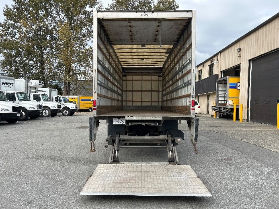 Medium Duty Box Truck-Light and Medium Duty Trucks-International-2019-4300-Burnaby-BC-205,189\n\t\tkm-$ 66,000 - Image 9