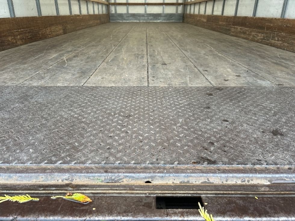 Medium Duty Box Truck-Light and Medium Duty Trucks-International-2019-4300-Burnaby-BC-217,189\n\t\tkm-$ 64,500 - Image 10