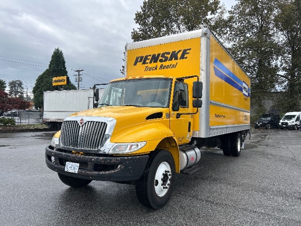 Medium Duty Box Truck-Light and Medium Duty Trucks-International-2019-4300-Burnaby-BC-217,189\n\t\tkm-$ 64,500 - Image 3