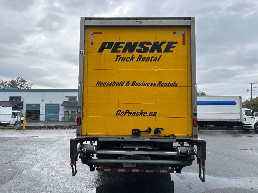 Medium Duty Box Truck-Light and Medium Duty Trucks-International-2019-4300-Burnaby-BC-217,189\n\t\tkm-$ 64,500 - Image 7
